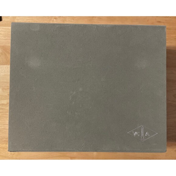 Van Cleef & Arpels Other - Authentic Van Cleef & Arpels VCA Gray Gift Velvet Large Magnetic Storage Box